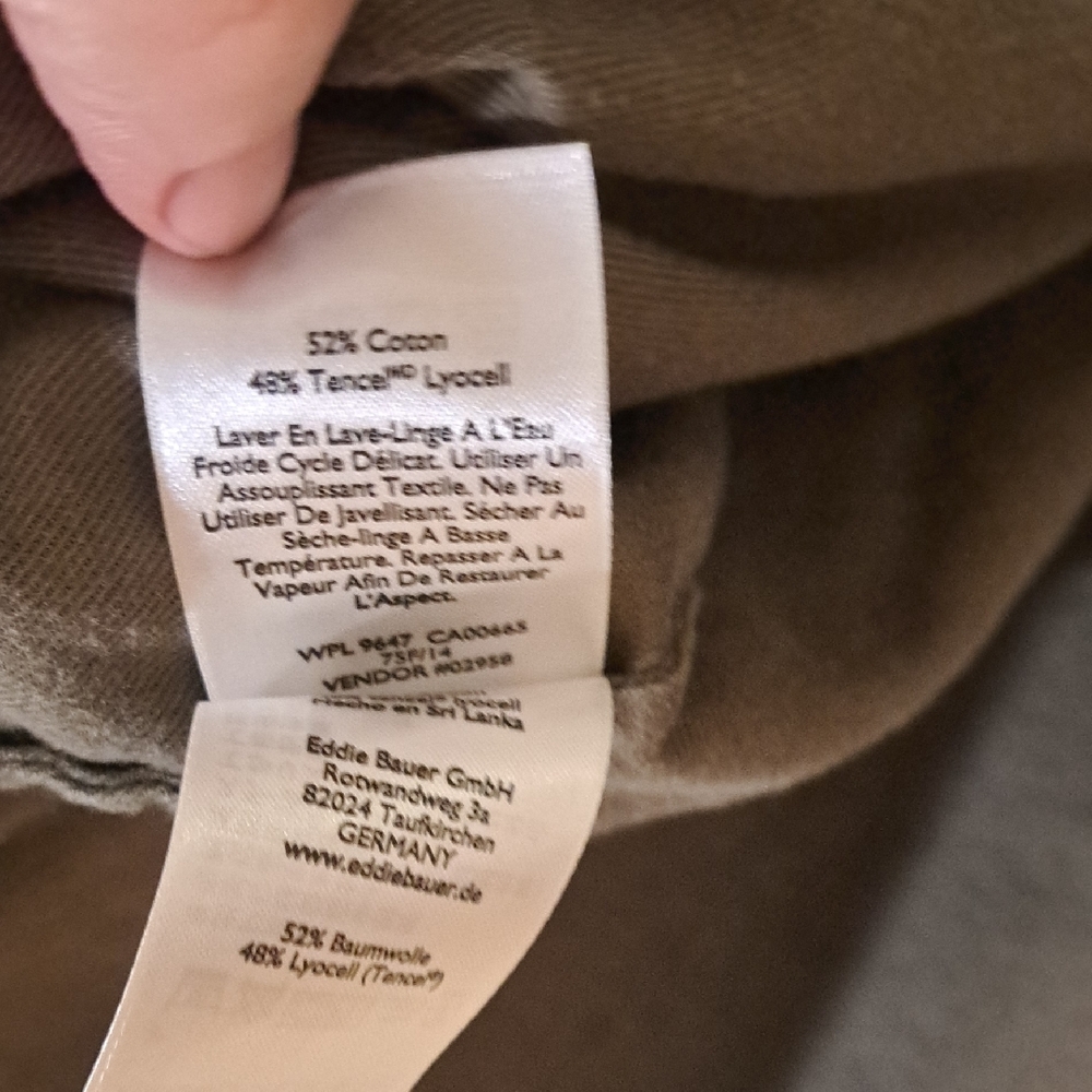 Eddie Bauer Women's Easy Fit Shirt - Olive Green. - Picture 4 of 8